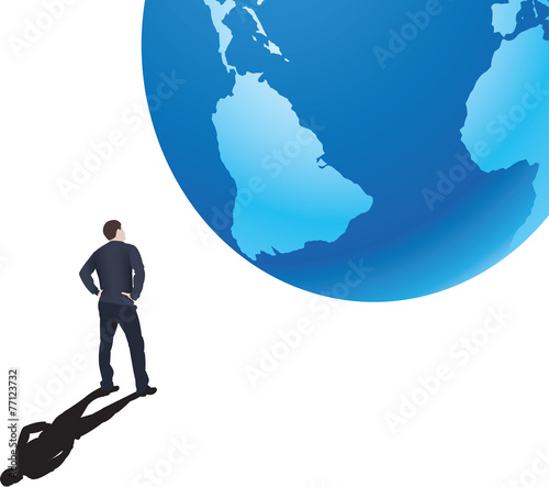 uomo guarda il futuro