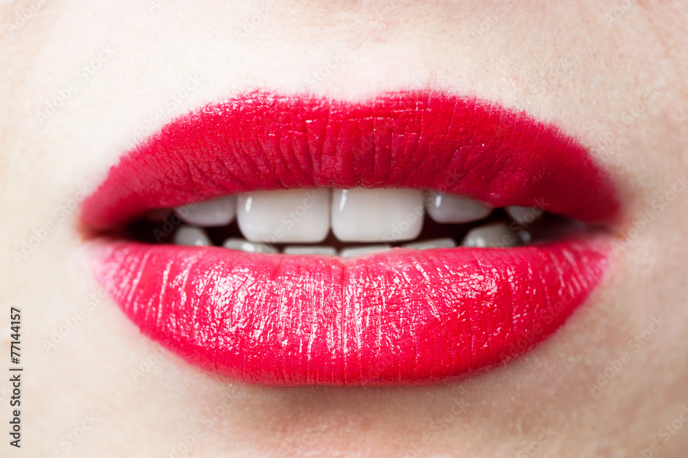 Red lips Red lips