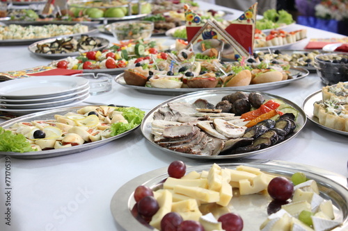 фуршетный стол