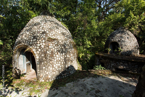 Maharishi Mahesh Yogi Ashram, Ashram where the Beatles stayed photo