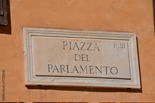 Piazza del Parlamento in Rome