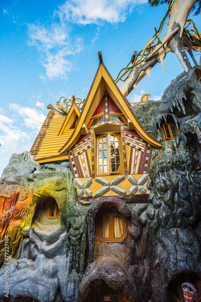 Naklejka premium Hang Nga Crazy House, Biệt thự Hằng Nga, Da Lat
