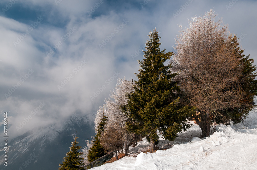Obraz premium Winter view of mountains, Dolomites, Italy.