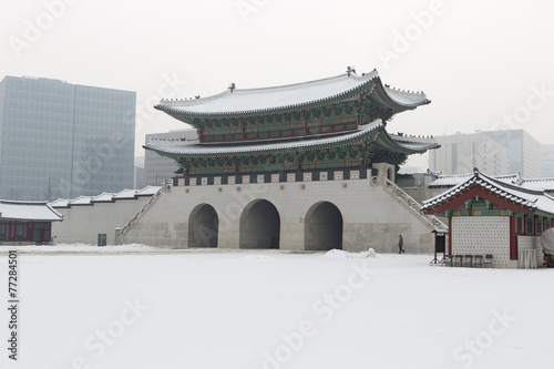 beautiful gyeongbok palace in soul, south korea - snow, winter © tonda55