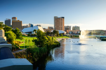 Fotobehang Australië Skyline van Adelaide bij avond  © myphotobank.com.au