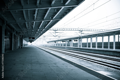 Railway platform 