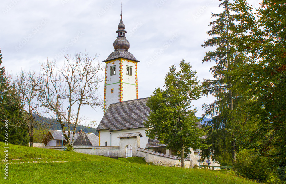 Fototapeta premium Church of St John the Baptist, Bohinj Lake, Slovenia