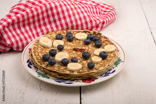 pancake with blueberries and banana