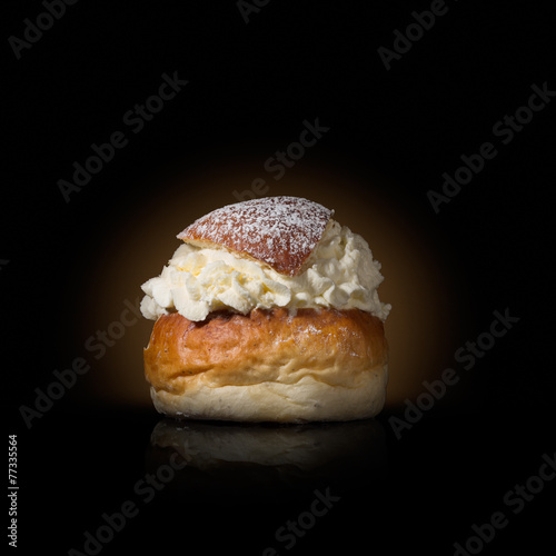 A traditional swedish semla.