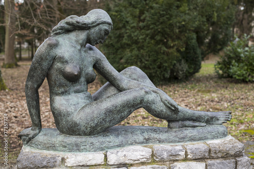naked woman statue in daruvar, croatia