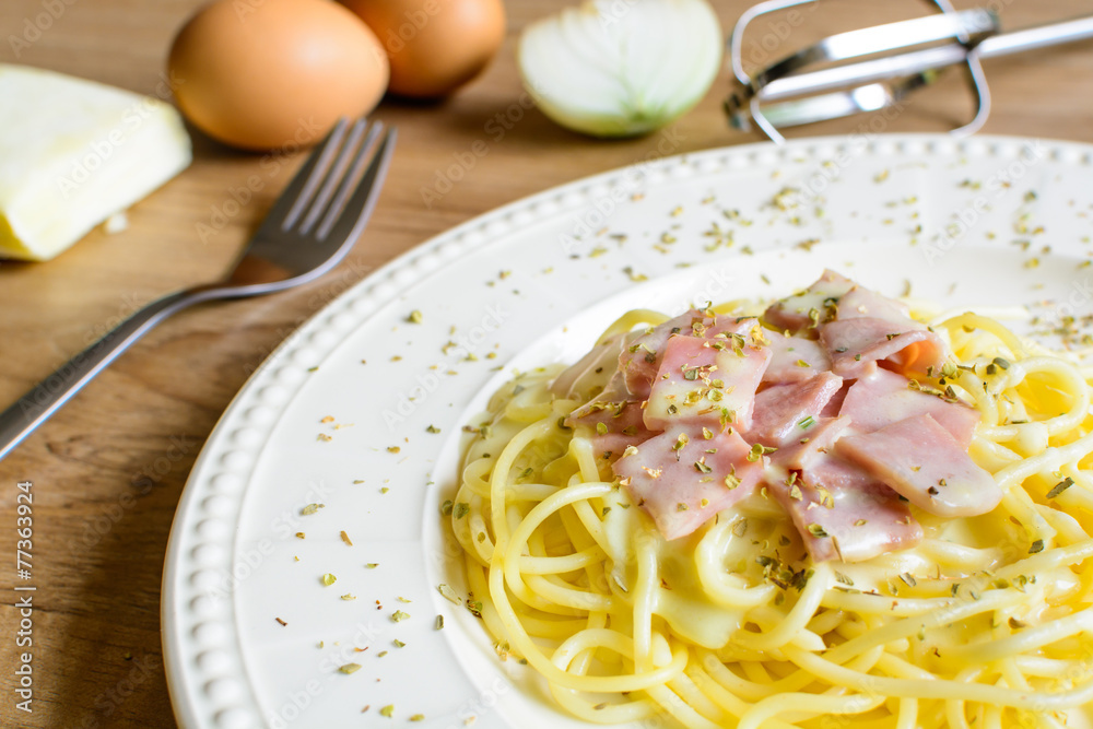 spaghetti carbonara spaghetti carbonara