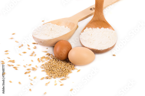 Wood spoon with eggs