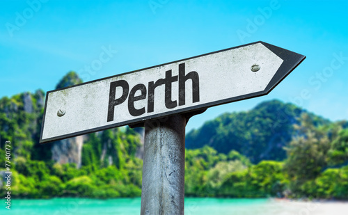 Perth sign with a beach on background © gustavofrazao