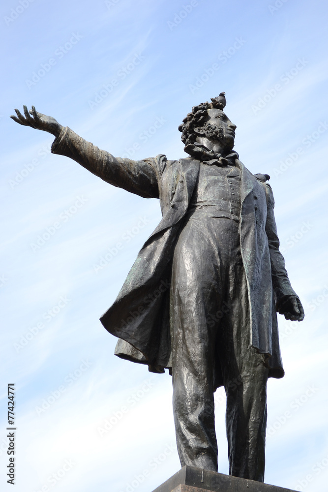 Fototapeta premium Statue of Alexander Pushkin.