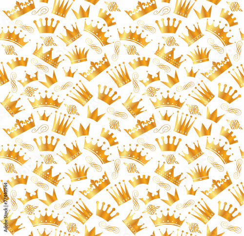 Retro seamless pattern of crowns.