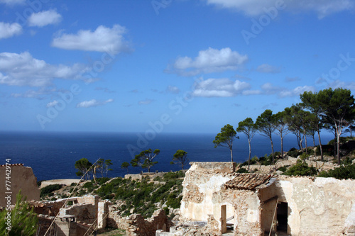 Ruine an der Küste Mallorcas