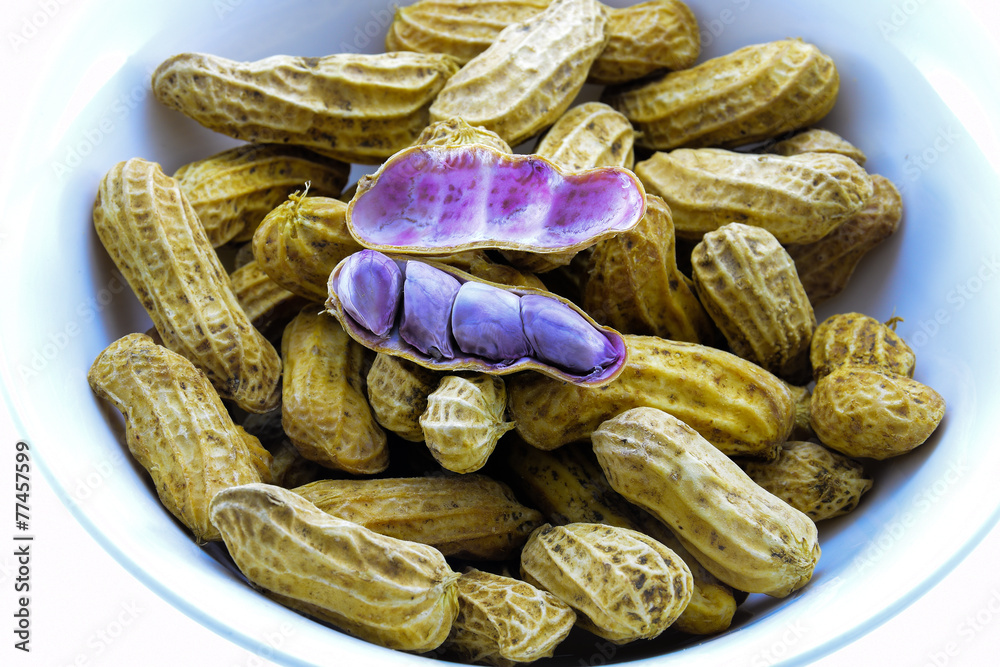 Boiled peanuts