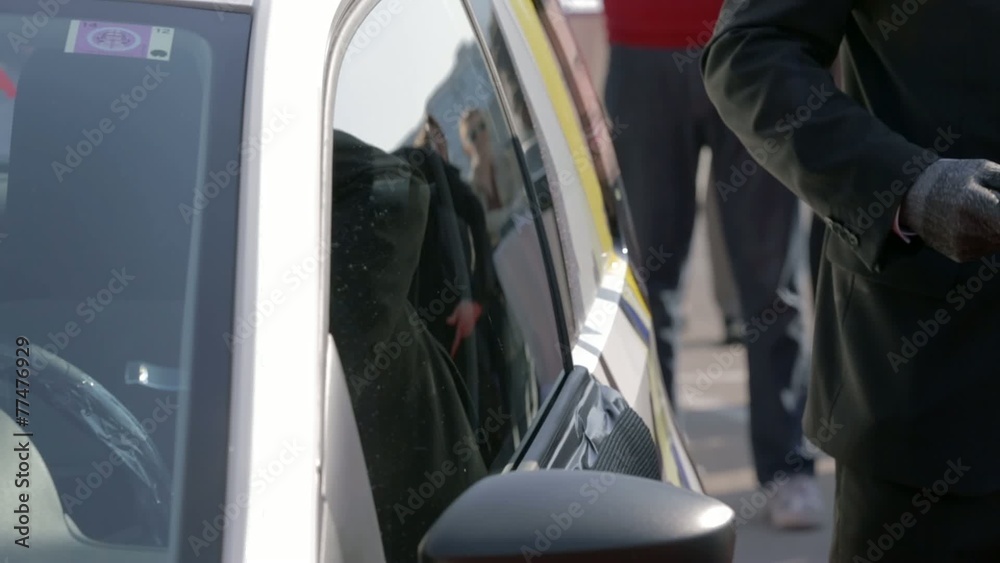 Breaking car window with hammer and gloves on fourth try Breaking car window with hammer and gloves on fourth try