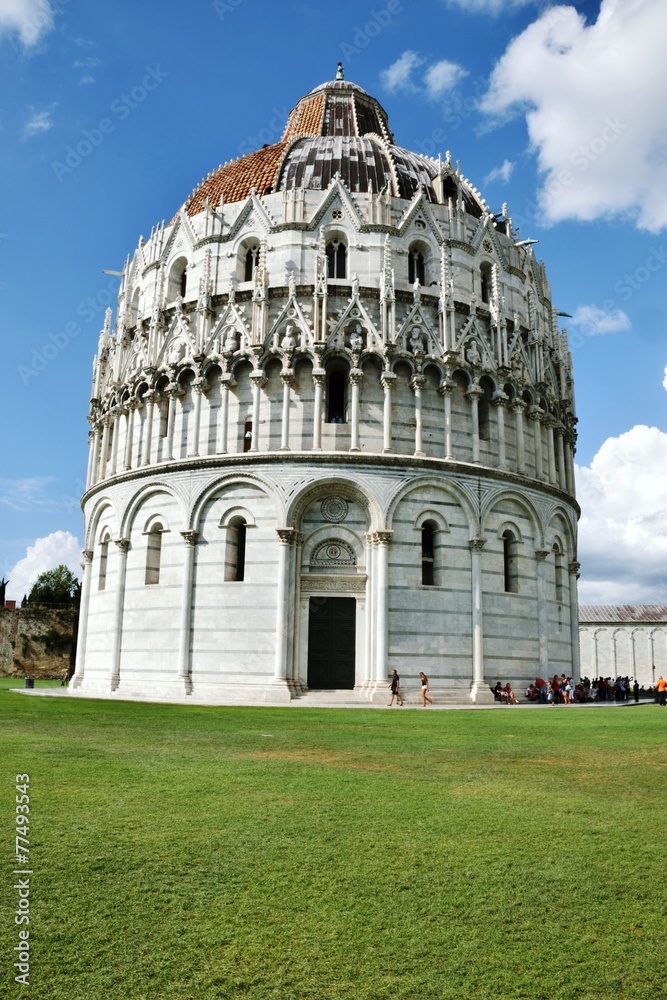 Baptisterium - Piazza dei Miracoli Panorama - Pisa - Italien