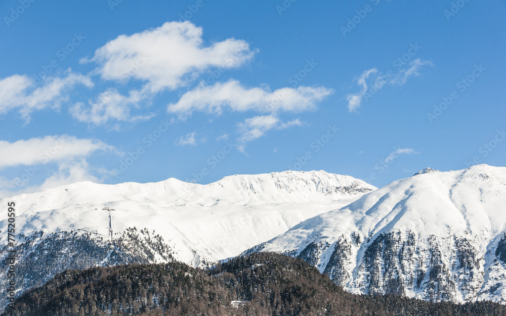 Pontresina, Dorf, Alpen, Schweizer Berge, Engadin, Graubünden, Winter, Bergbahnen, Skiferien, Schweiz