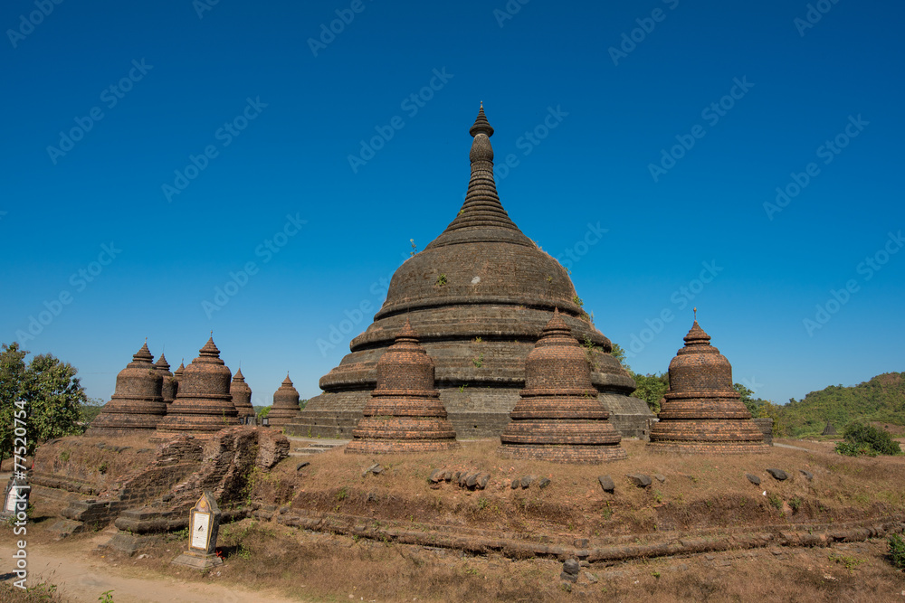pagoda temple in Myanmar (Burma), Mrauk-U