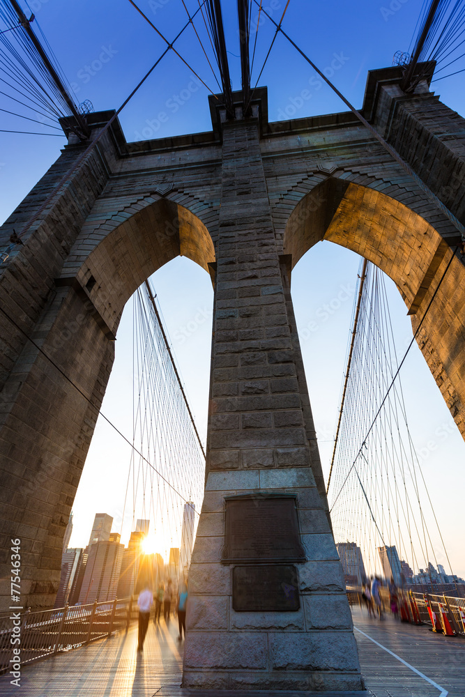 Fototapeta premium Brooklyn Bridge sunset with Manhattan skyline US