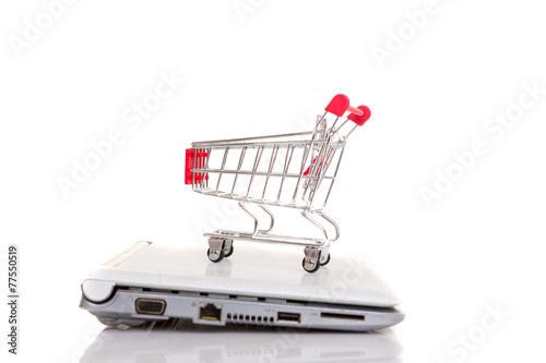Shopping cart © Hugo Félix