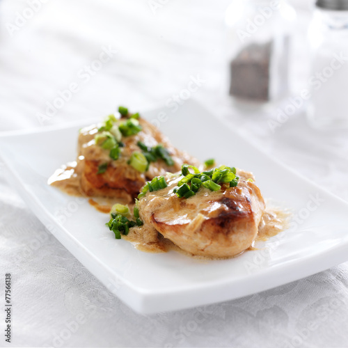 chicken with green onions and creamy sauce
