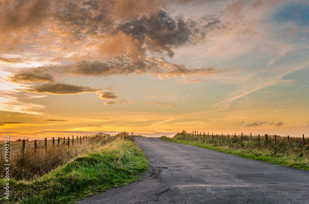 Sunset over a Country Road - obrazy, fototapety, plakaty 