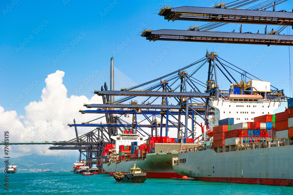 Naklejka premium sea port and cranes