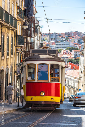 Lisbon tram © Sergii Figurnyi