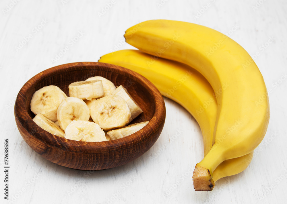 Fresh banana in a bowl Fresh banana in a bowl