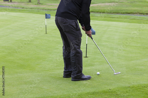 Photos Golf Ball on Tee