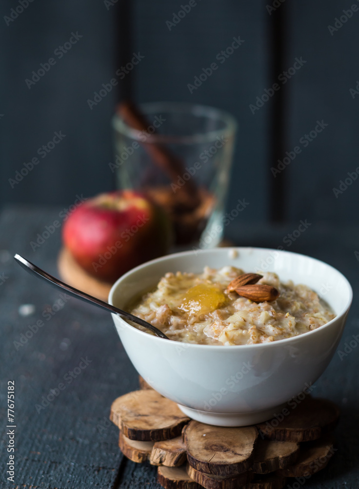 oatmeal with milk and honey and nuts, breakfast, healthy food, i oatmeal with milk and honey and nuts, breakfast, healthy food, i