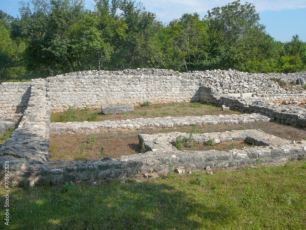 Omisalj ruins