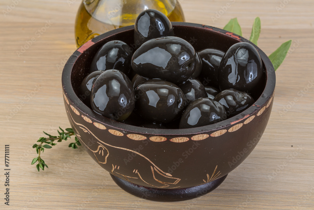 Black olives Black olives