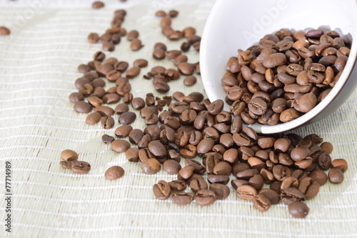 Fototapeta Naklejka Na Ścianę i Meble -  Roasted coffee beans.