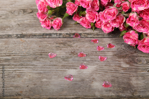 Bouquet of pink roses and hearts © Elena Blokhina