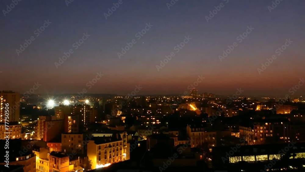 Time-lapse d'un coucher de soleil et de la nuit qui tombe