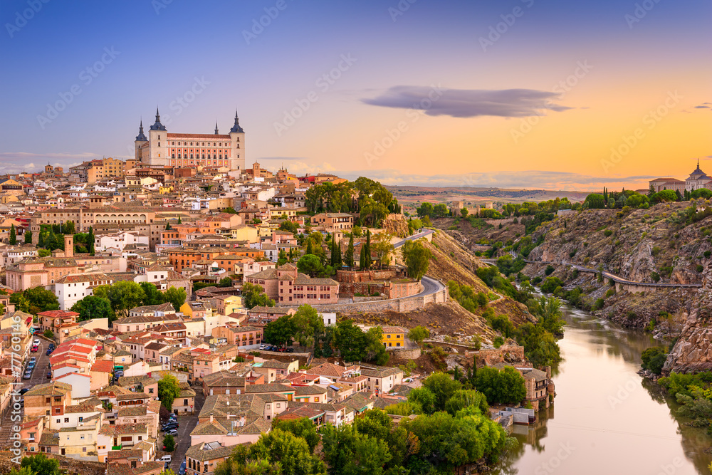 Toledo, Spain old city over the Tagus River - obrazy, fototapety, plakaty 