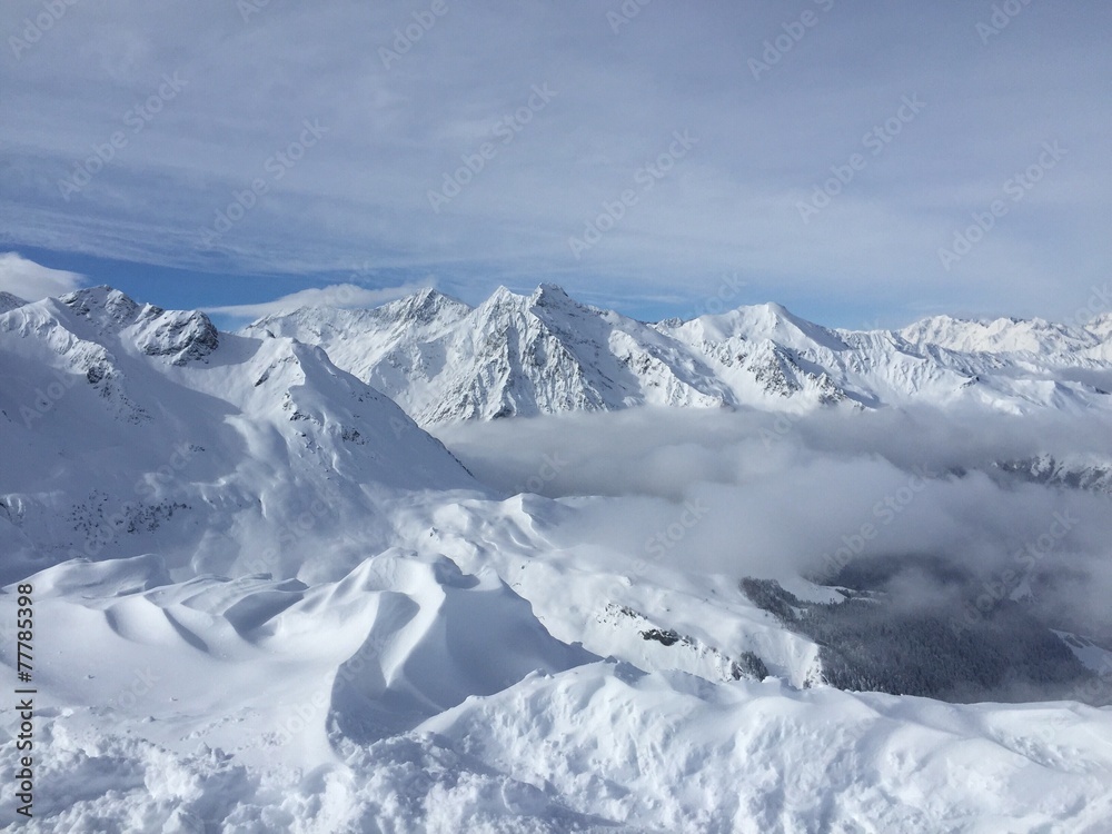 Montañas nevadas