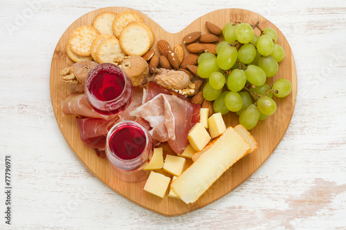 cheese platter with red wine