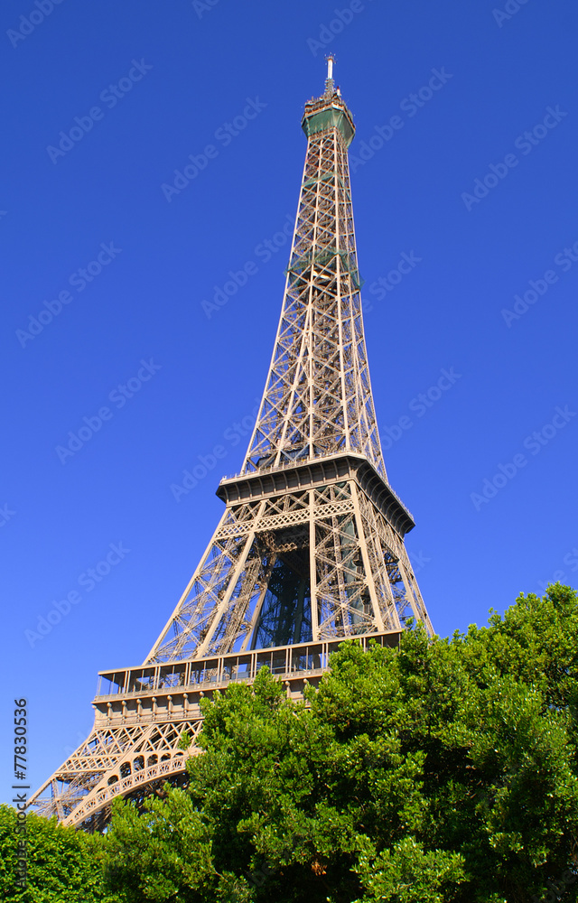 eiffel tower