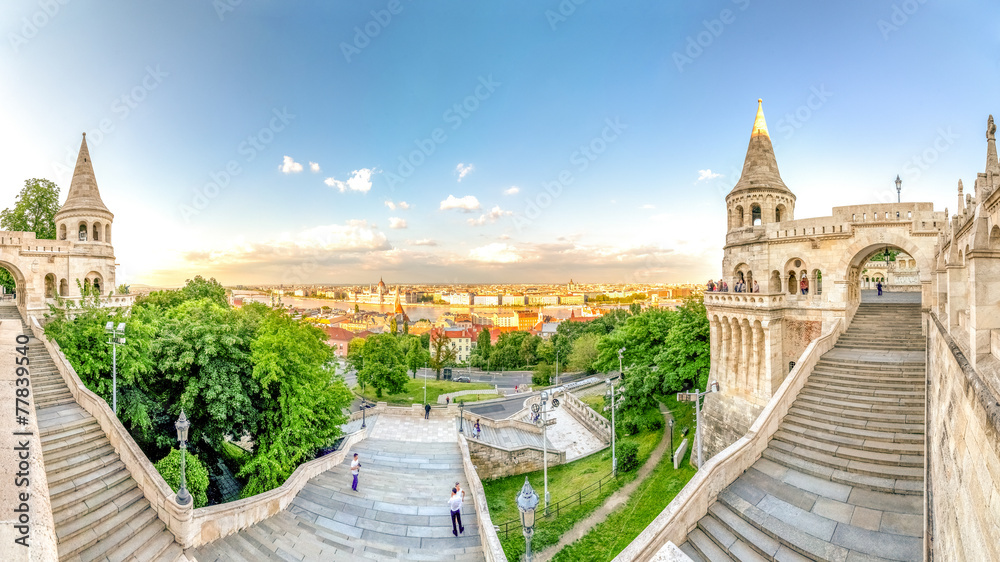 Budapest, Fischerbastei und Panorama über Budapest