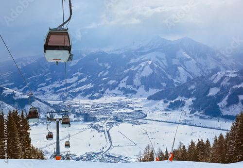 Canvas Print Mountains ski resort Zell-am-See Austria