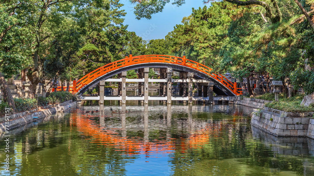 Fototapeta premium Taiko Bashi bridge at Sumiyoshi Grand Shrine in Osaka