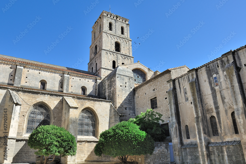 Camargue, Provenza, Arles, chiesa di Piazza della Repubblica