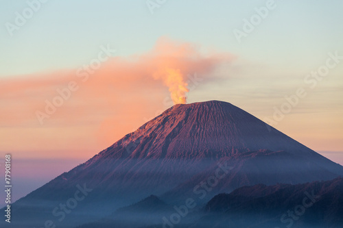 Volcan Semaru sur l'île de Java