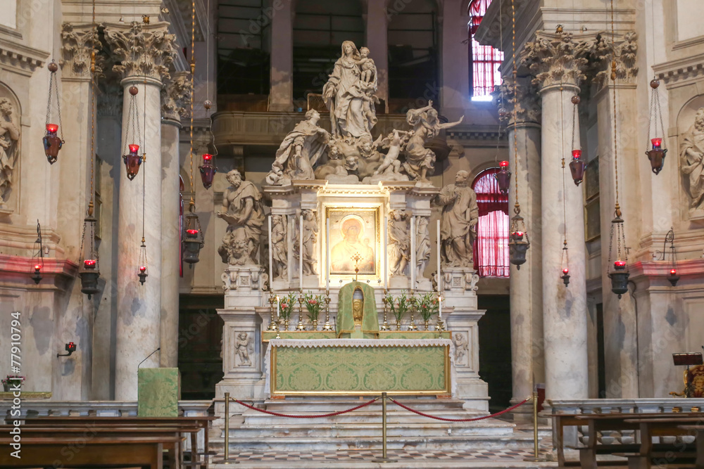 Fototapeta premium Altar of Santa Maria della Salute in Venice