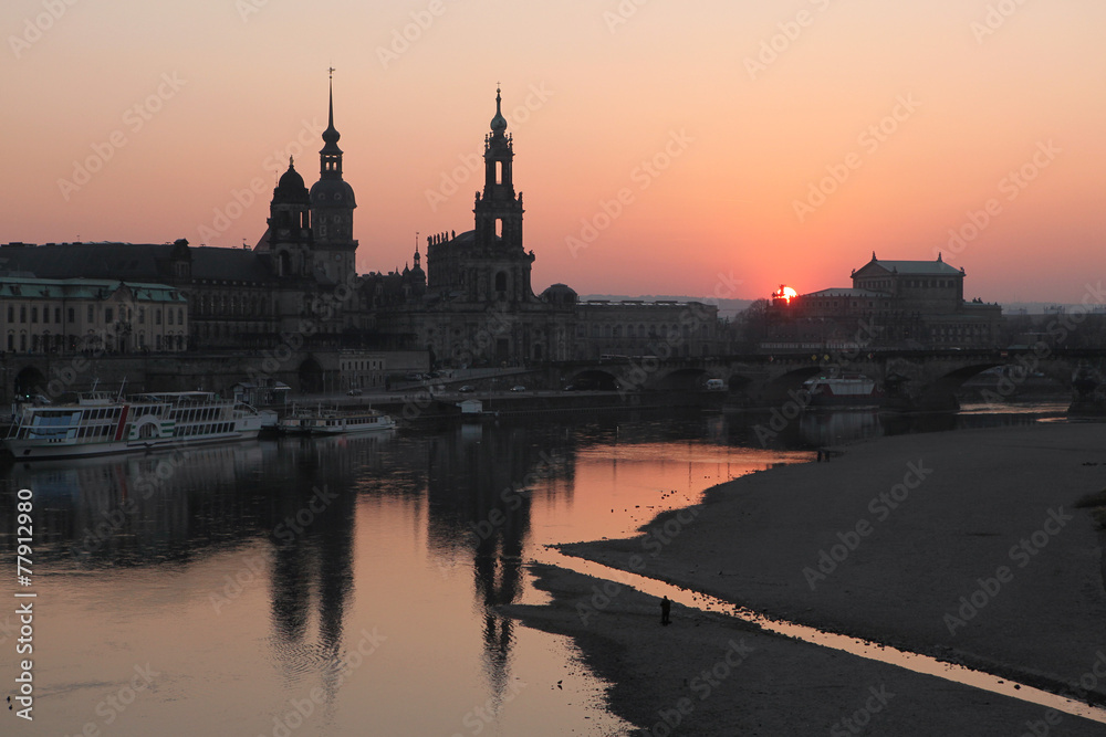 Sunset over the Elbe River in Dresden, Saxony, Germany.